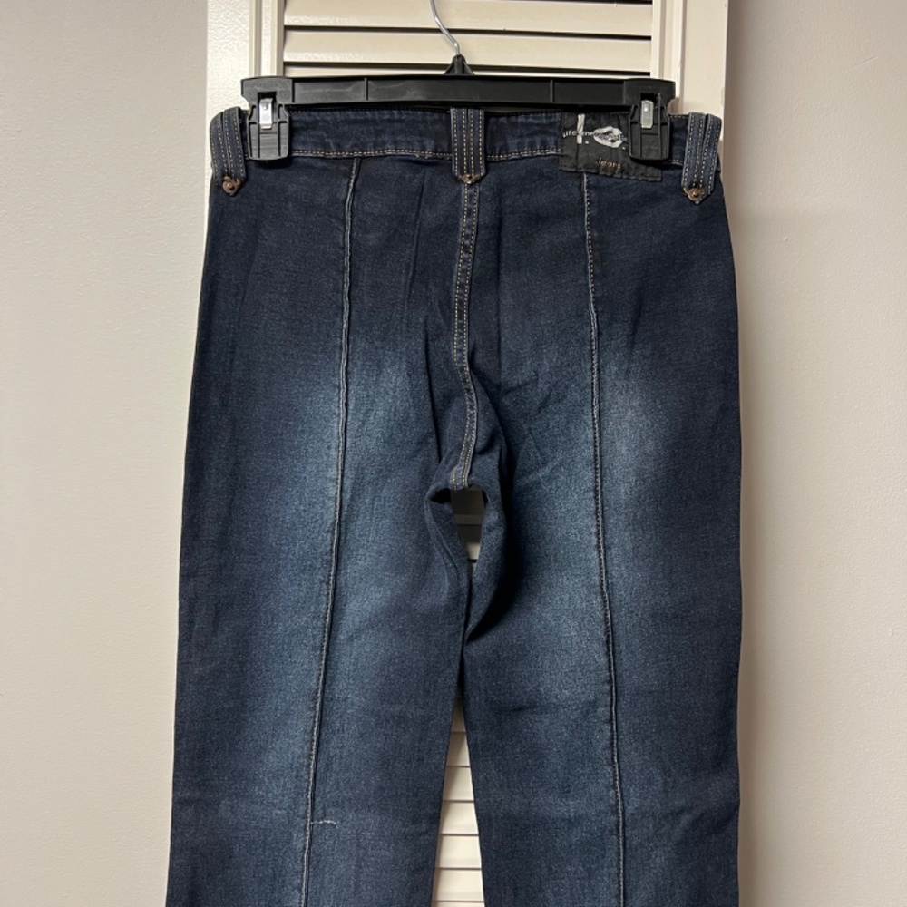 Jeans - Picture 5 of 5